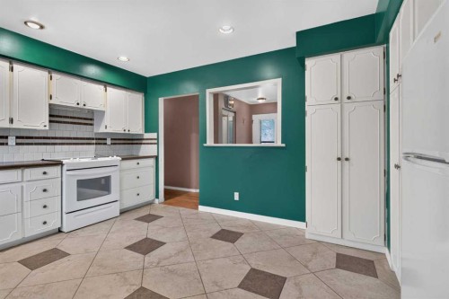 36 Hazelwood Crescent Sw, Calgary, AB 