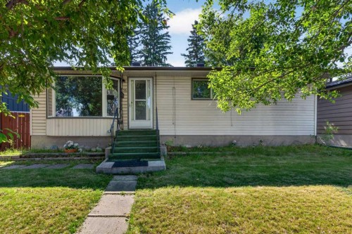 36 Hazelwood Crescent Sw, Calgary, AB 