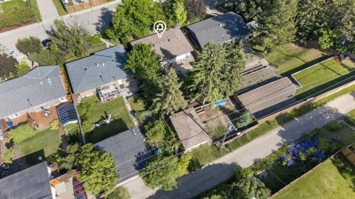 36 Hazelwood Crescent Sw, Calgary, AB 
