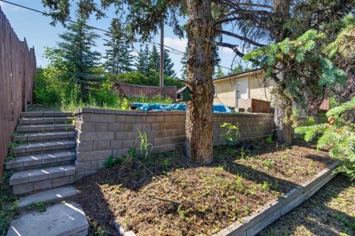 36 Hazelwood Crescent Sw, Calgary, AB 