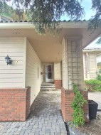 7 Suncastle Crescent SE Calgary, AB T2X 2W9