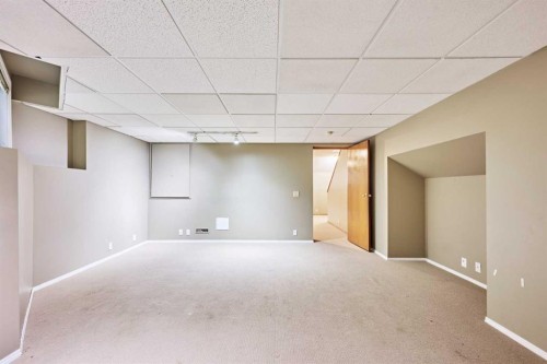 7 Suncastle Crescent Se, Calgary, AB - Indoor