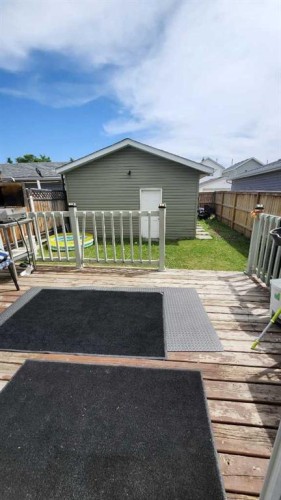 47 Martinridge Way Ne, Calgary, AB 
