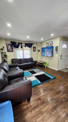 47 Martinridge Way Ne, Calgary, AB 