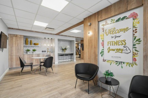 224-255 Les Jardins Park Se, Calgary, AB - Indoor