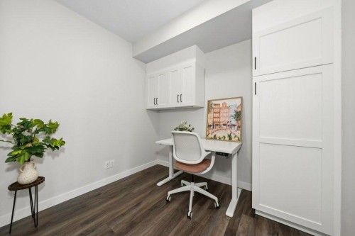 224-255 Les Jardins Park Se, Calgary, AB - Indoor