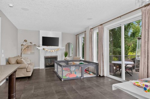 244 Mahogany Bay Se, Calgary, AB 