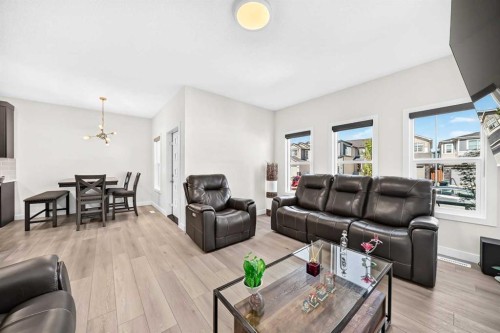 27 Belvedere Point Se, Calgary, AB 