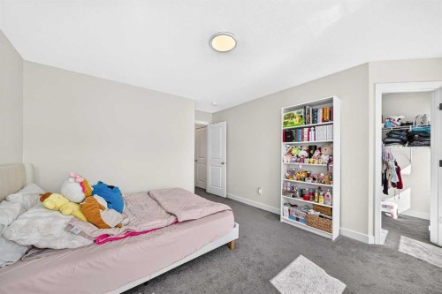 27 Belvedere Point Se, Calgary, AB 