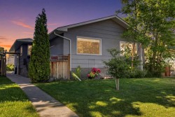 136 41 Avenue NW Calgary, AB T2K 0G6
