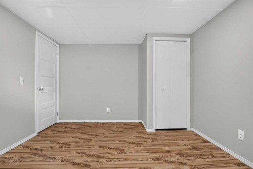 136 41 Avenue Nw, Calgary, AB 