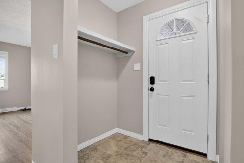 136 41 Avenue Nw, Calgary, AB 