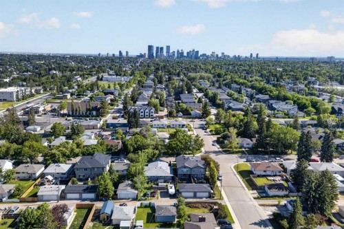 136 41 Avenue Nw, Calgary, AB 