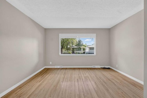 136 41 Avenue Nw, Calgary, AB 