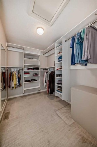 226 West Grove Point Sw, Calgary, AB 