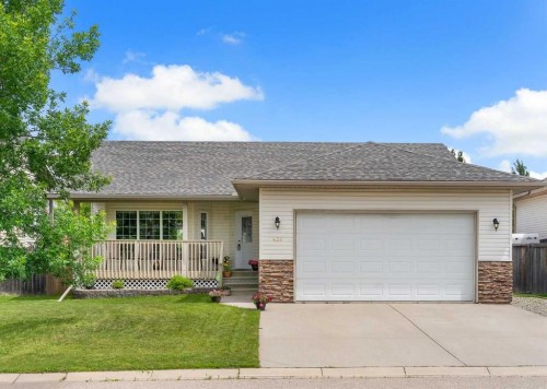 438 Carriage Lane Crossing  Carstairs, AB T0M 0N0