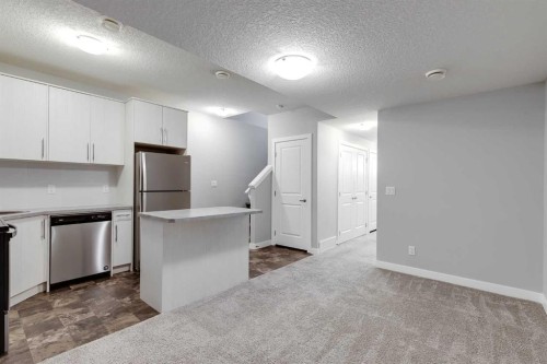 47 Cornerbrook Gate Ne, Calgary, AB 