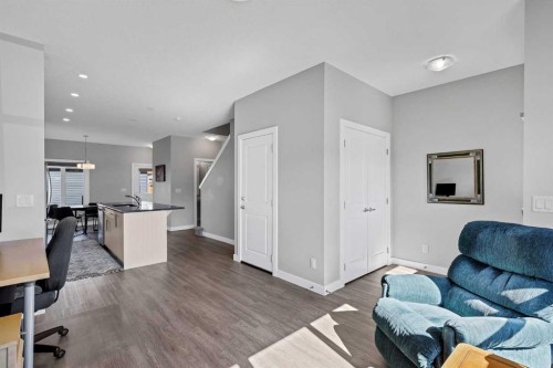 47 Cornerbrook Gate Ne, Calgary, AB 