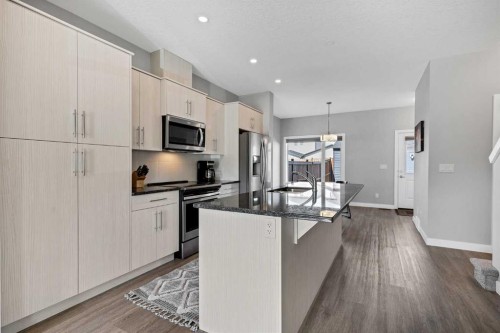 47 Cornerbrook Gate Ne, Calgary, AB 