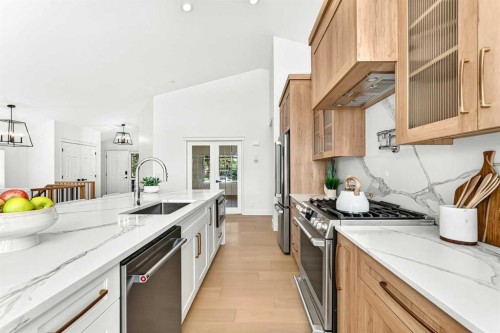 161 West Creek Pond, Chestermere, AB 