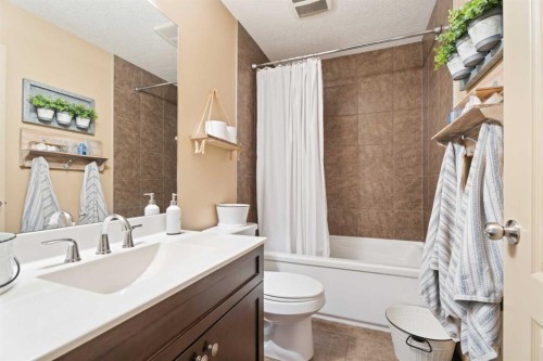 100 Brightoncrest Terrace Se, Calgary, AB 