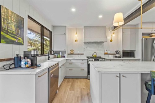 16-140 Point Drive Nw, Calgary, AB 