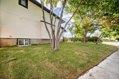 105 40 Avenue Sw, Calgary, AB 