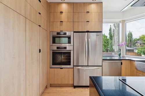 2344 Broadview Road Nw, Calgary, AB 