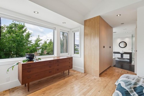 2344 Broadview Road Nw, Calgary, AB 