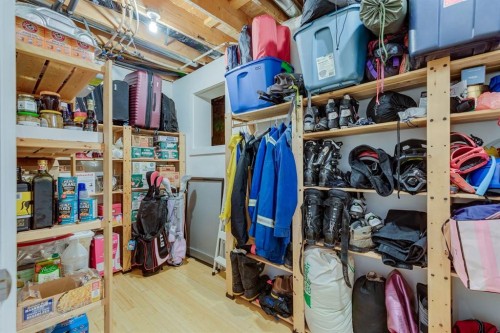 2344 Broadview Road Nw, Calgary, AB 