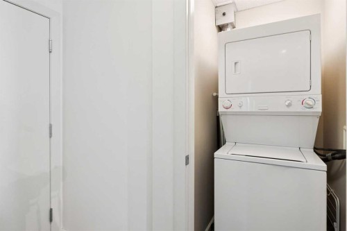 2604-211 13 Avenue Se, Calgary, AB - Indoor Photo Showing Laundry Room