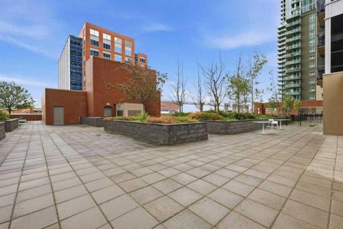 2604-211 13 Avenue Se, Calgary, AB - Outdoor
