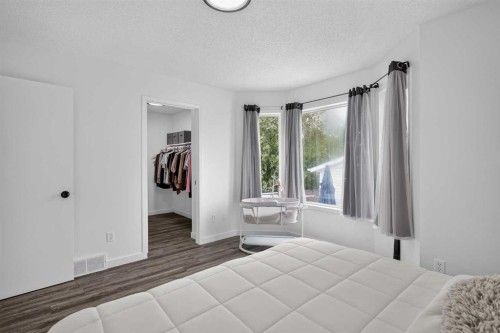 113 Mt Lorette Place Se, Calgary, AB 