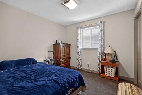 166 Hillcrest Circle Sw, Airdrie, AB 