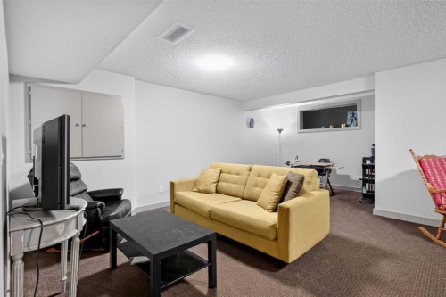 166 Hillcrest Circle Sw, Airdrie, AB 