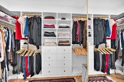 701-8445 Broadcast Avenue Sw, Calgary, AB - Indoor With Storage