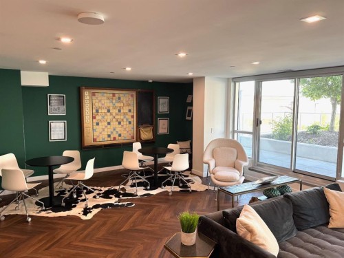 701-8445 Broadcast Avenue Sw, Calgary, AB - Indoor