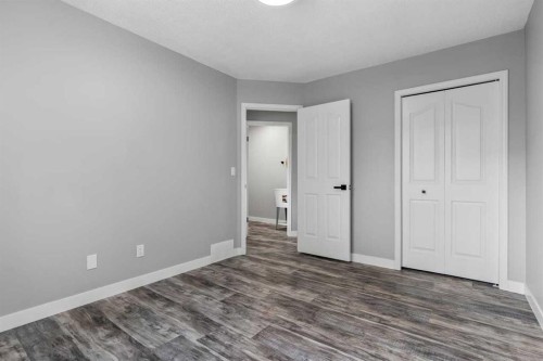 266 Shawnessy Drive Sw, Calgary, AB 
