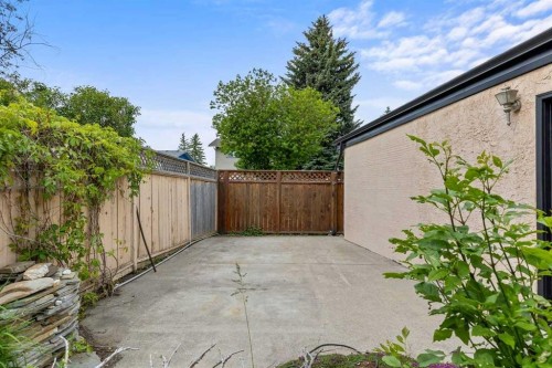 266 Shawnessy Drive Sw, Calgary, AB 