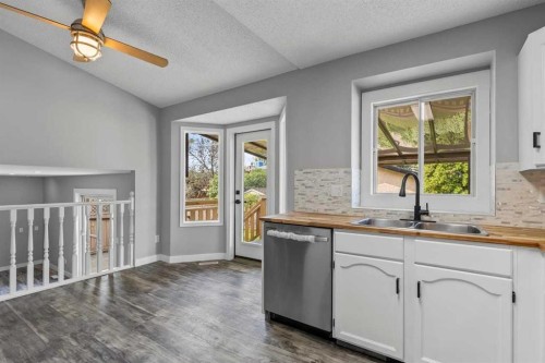 266 Shawnessy Drive Sw, Calgary, AB 