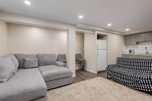 2024 43 Street Se, Calgary, AB 