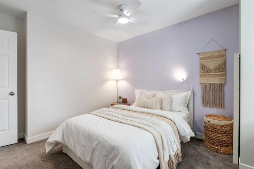 88 Coachway Gardens Sw, Calgary, AB 