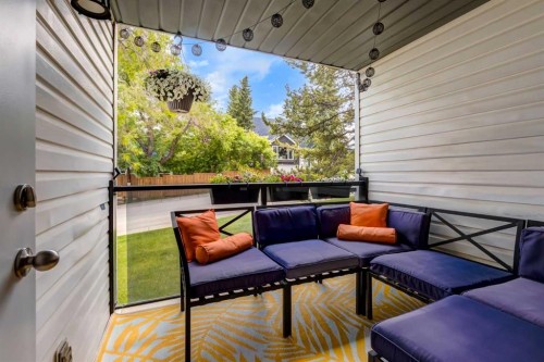 88 Coachway Gardens Sw, Calgary, AB 