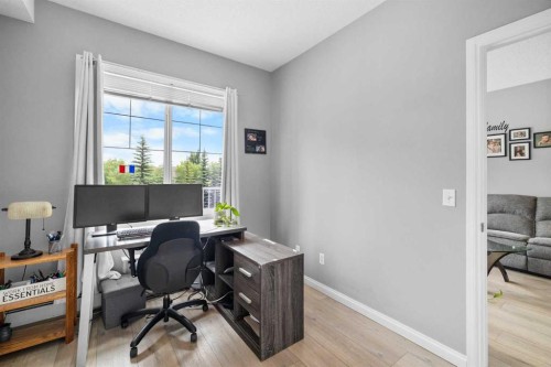 220-8 Prestwick Pond Terrace Se, Calgary, AB - Indoor Photo Showing Office