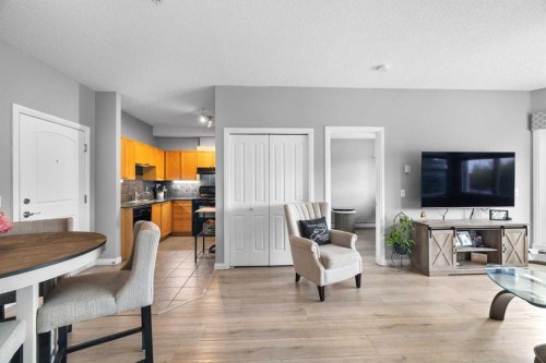 220-8 Prestwick Pond Terrace Se, Calgary, AB - Indoor