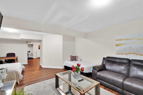 63 Everglen Rise Sw, Calgary, AB 