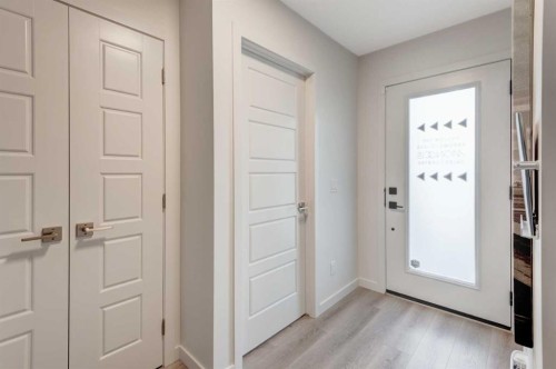 7369 Mercado Avenue Se, Calgary, AB - Indoor Photo Showing Other Room