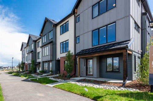 7369 Mercado Avenue Se, Calgary, AB - Outdoor