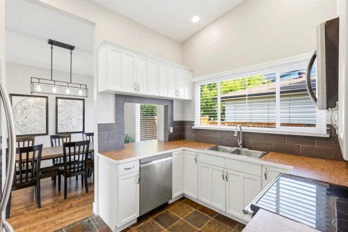 2516 63 Avenue Sw, Calgary, AB 