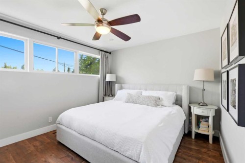 2516 63 Avenue Sw, Calgary, AB 